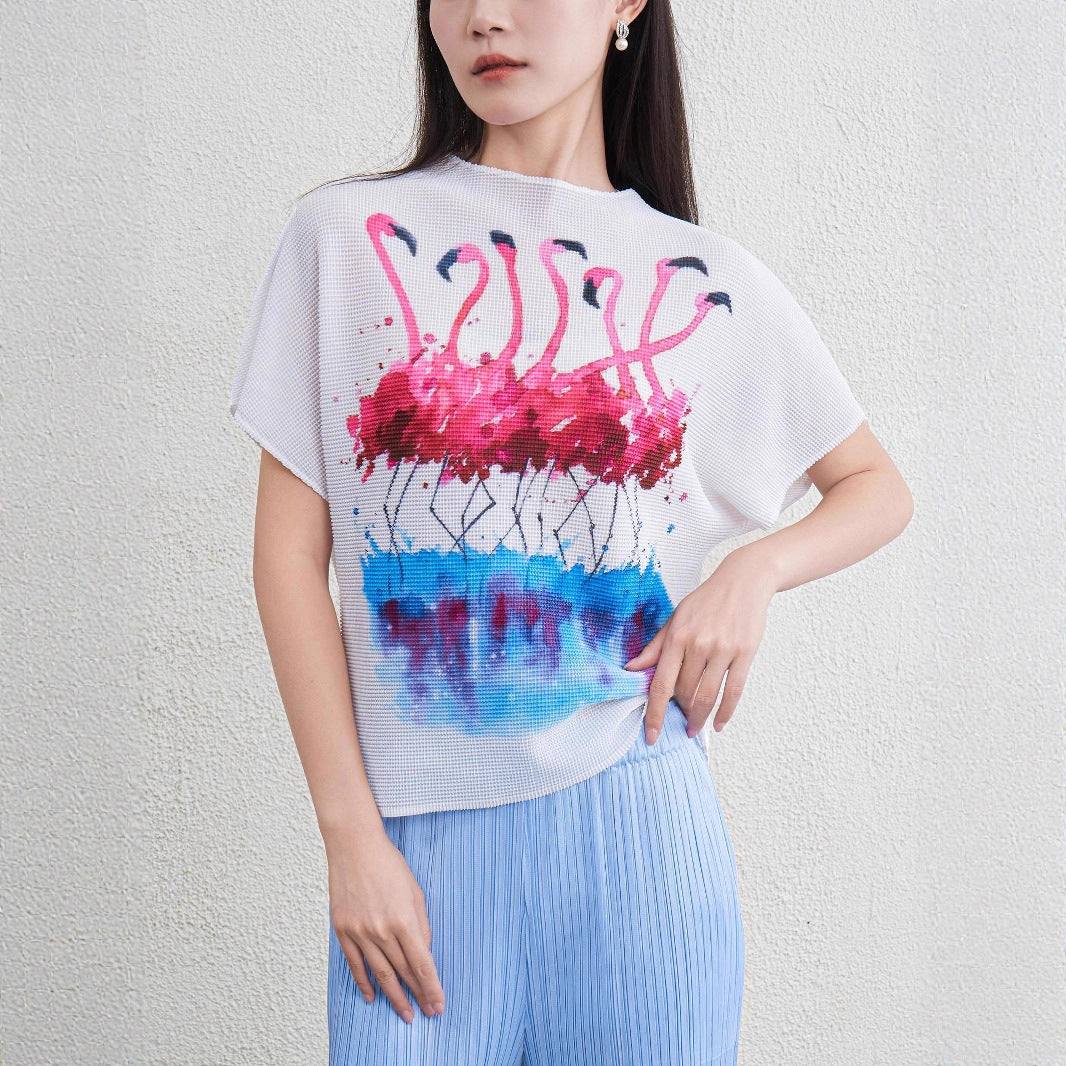 Short sleeved slim fit round neck pullover T-shirt