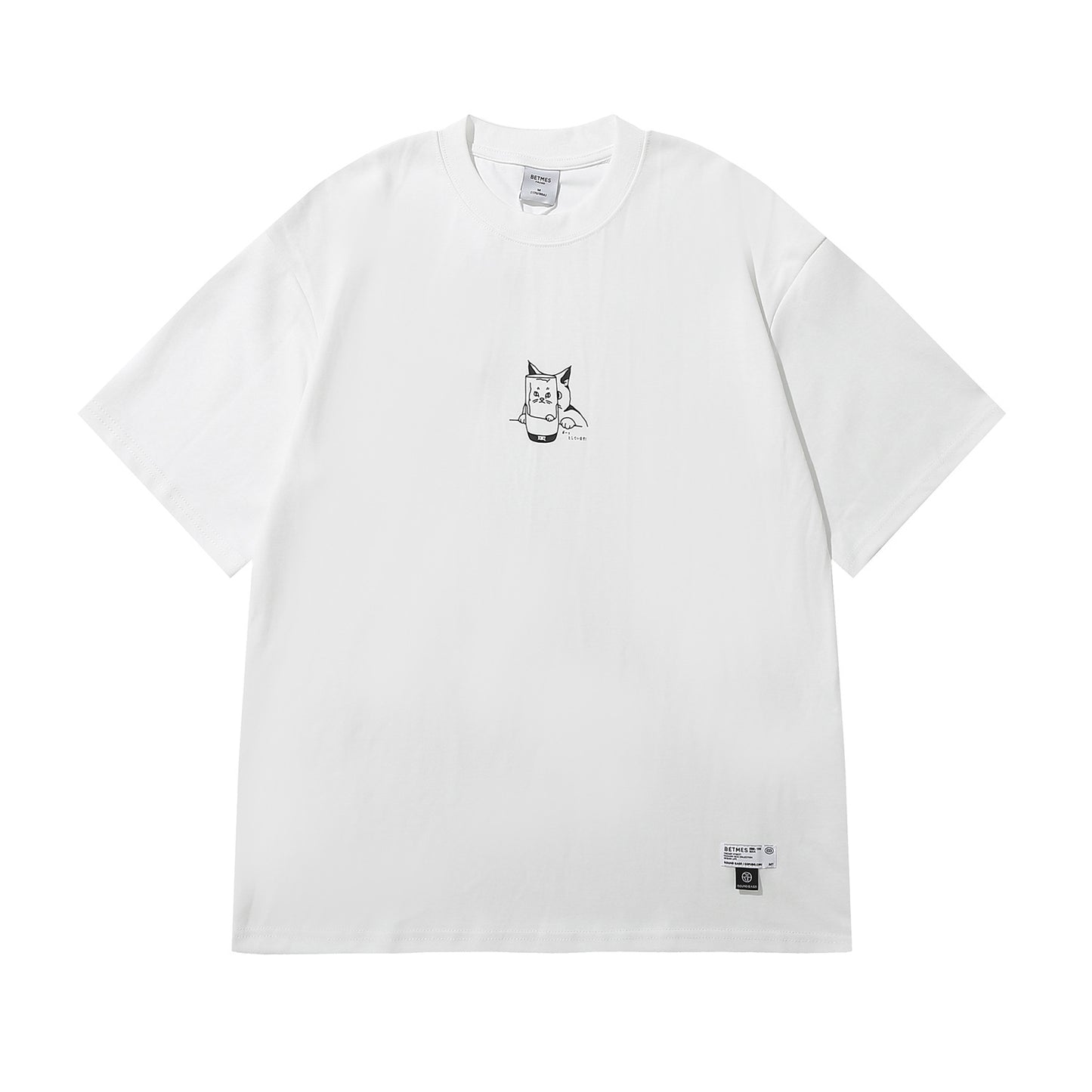 Simple and loose T-shirt for men and women with short sleeves
