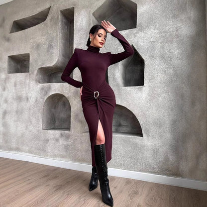 Solid color high neck slit pleated design dress